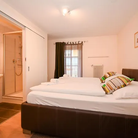 Apartment Skilift - View By In One