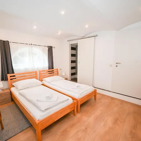 Skilift - View By In One Incl Summer Card