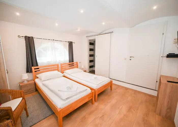 Skilift - View By In One Incl Summer Card